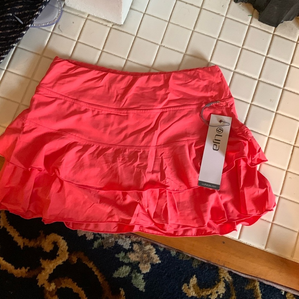 Lina Calypso ruffle tiered skirt in melon. NWT. Retail 90